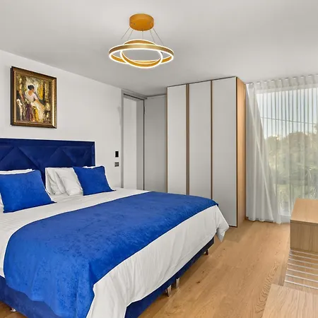 ヴィラ Luxury Con Brio