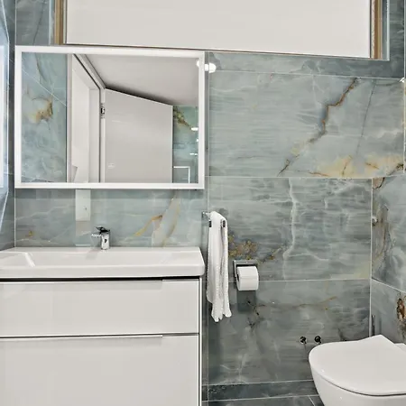 Luxury Con Brio * ポメル