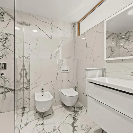 Vila Luxury Con Brio