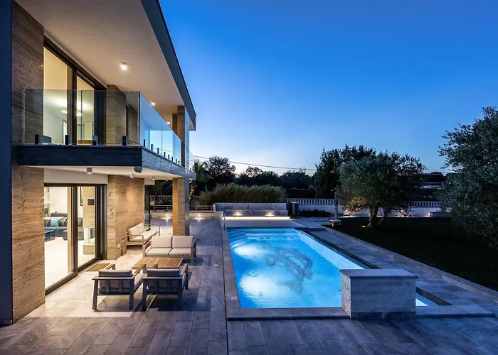 Luxury Con Brio Villa Pomer