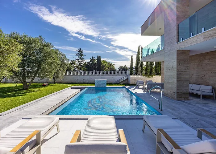 Luxury Con Brio Villa Pomer