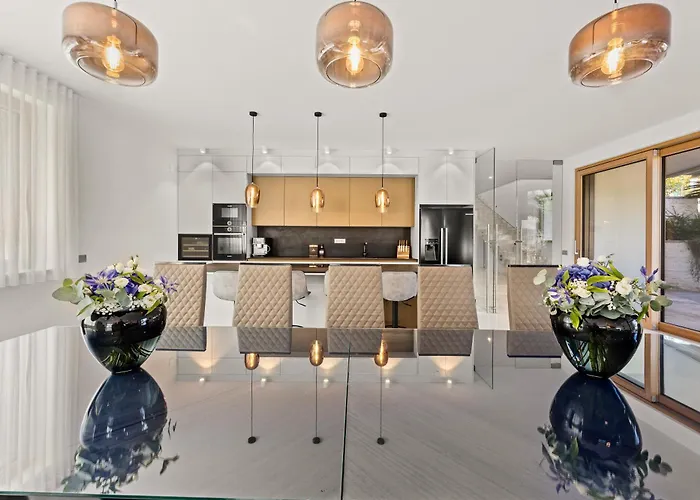 Luxury Con Brio Pomer