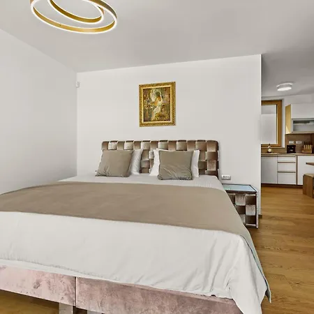 Villa Luxury Con Brio Pomer