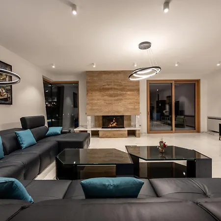 Luxury Con Brio Pomer