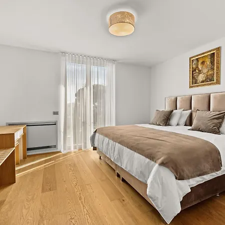 Luxury Con Brio Villa