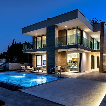Villa Luxury Con Brio *