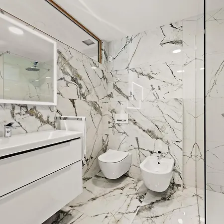 Luxury Con Brio Pomer